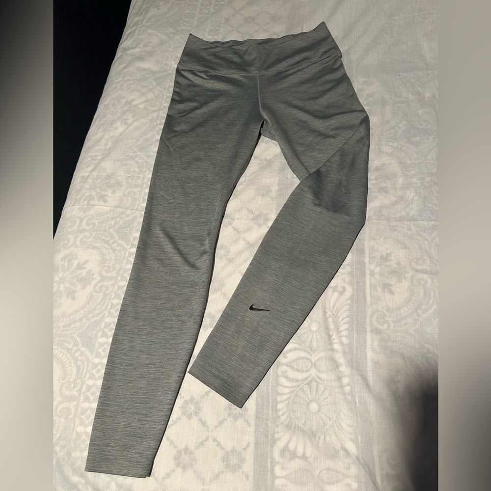Nike women   Gray Leggings